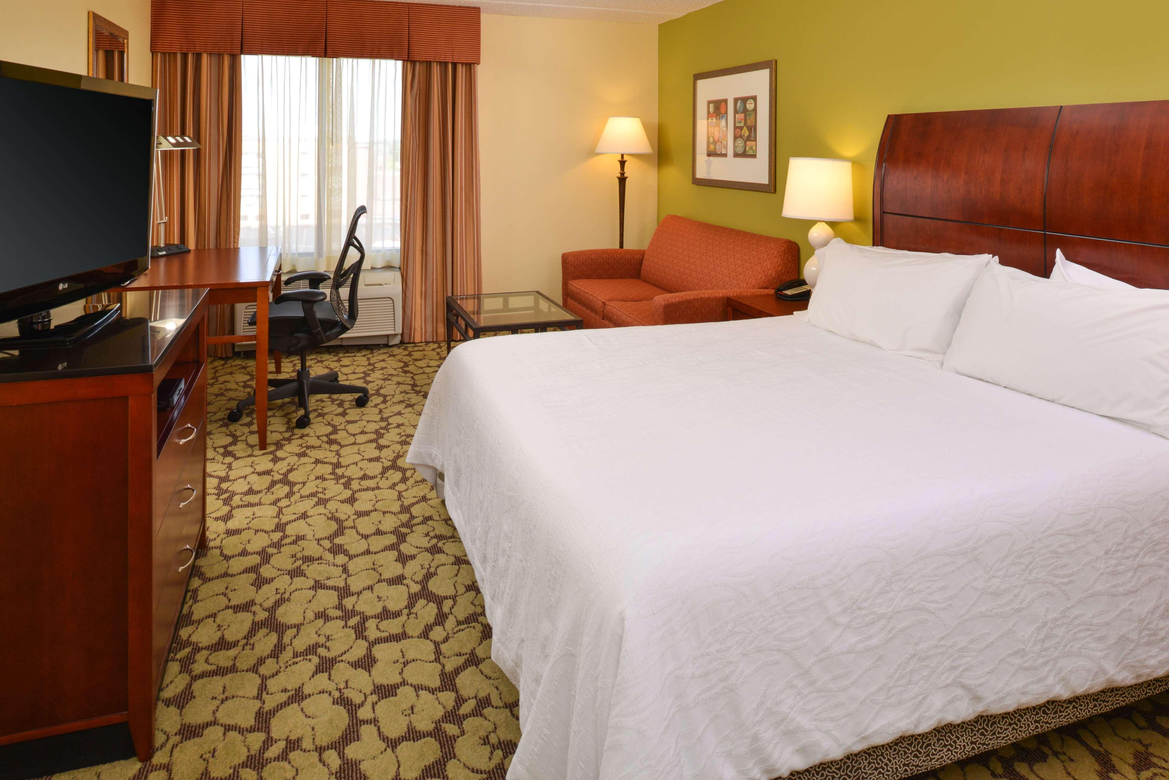 Hilton Garden Inn Terre Haute Exteriör bild