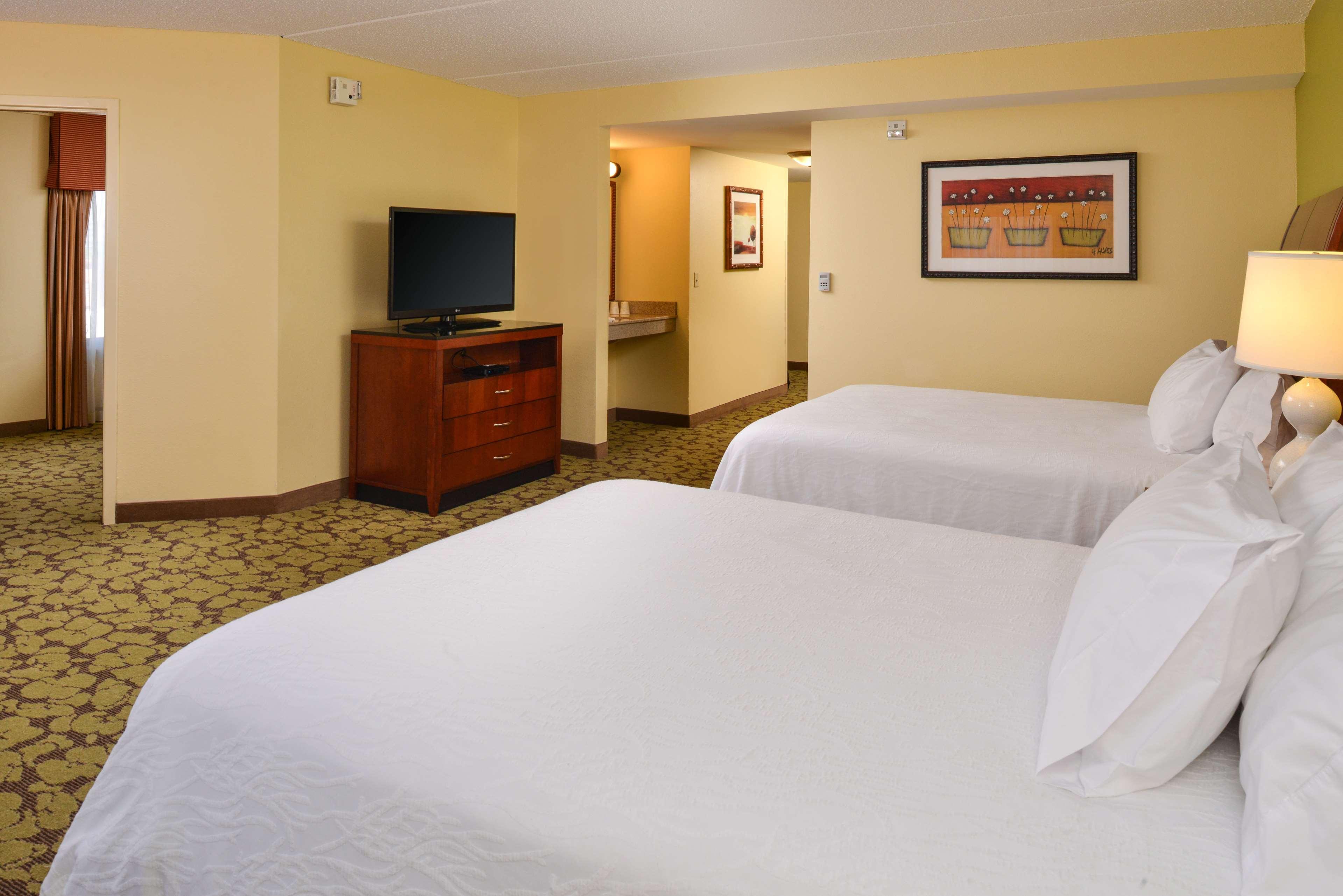 Hilton Garden Inn Terre Haute Exteriör bild