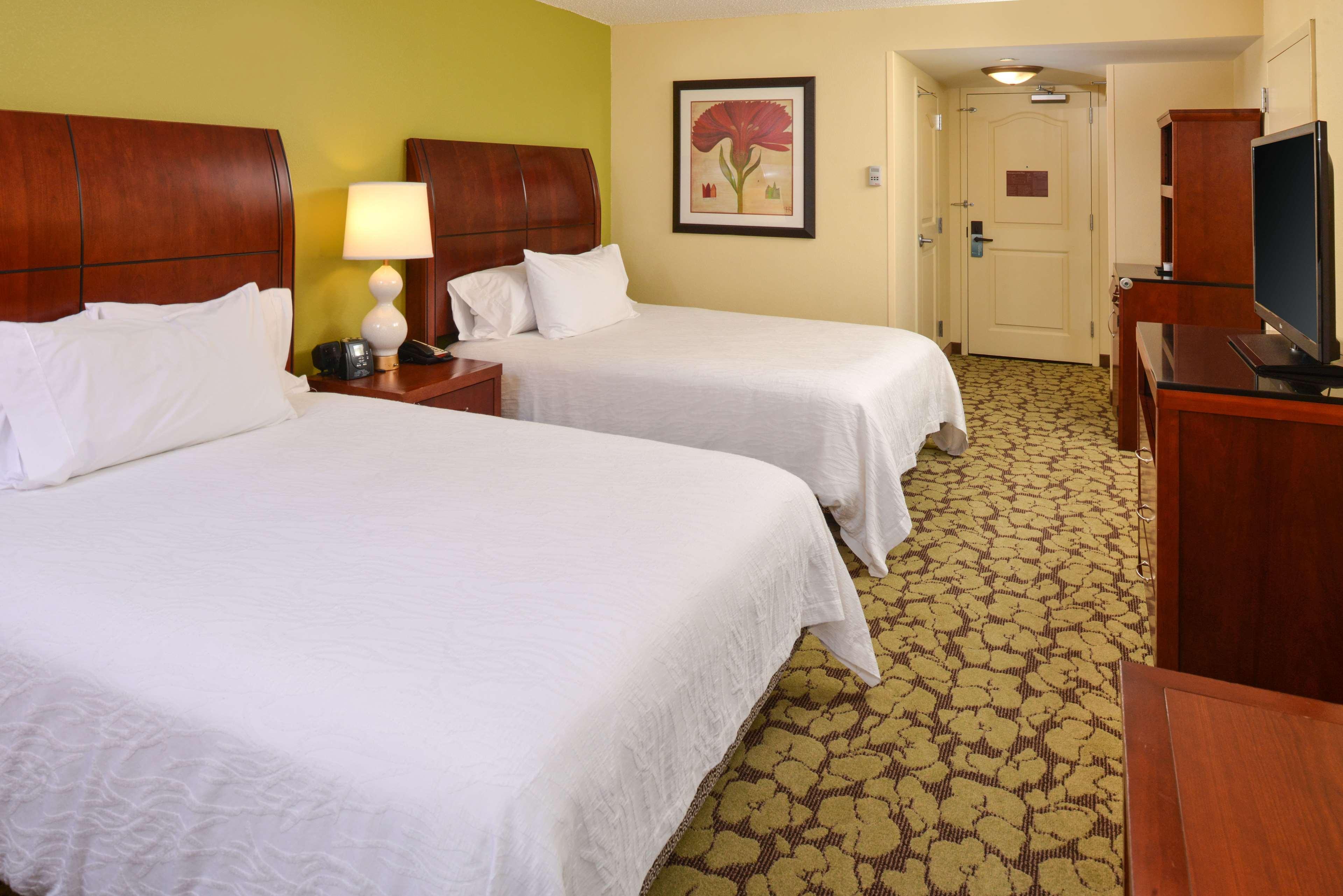 Hilton Garden Inn Terre Haute Exteriör bild