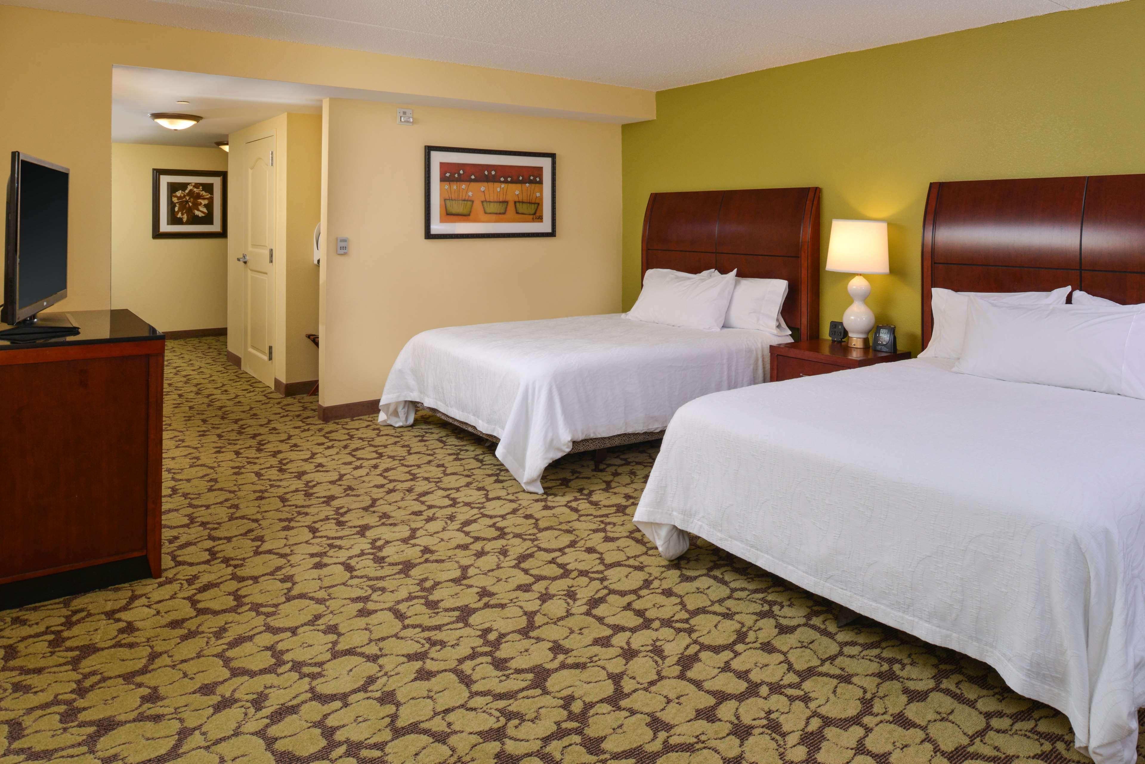 Hilton Garden Inn Terre Haute Exteriör bild
