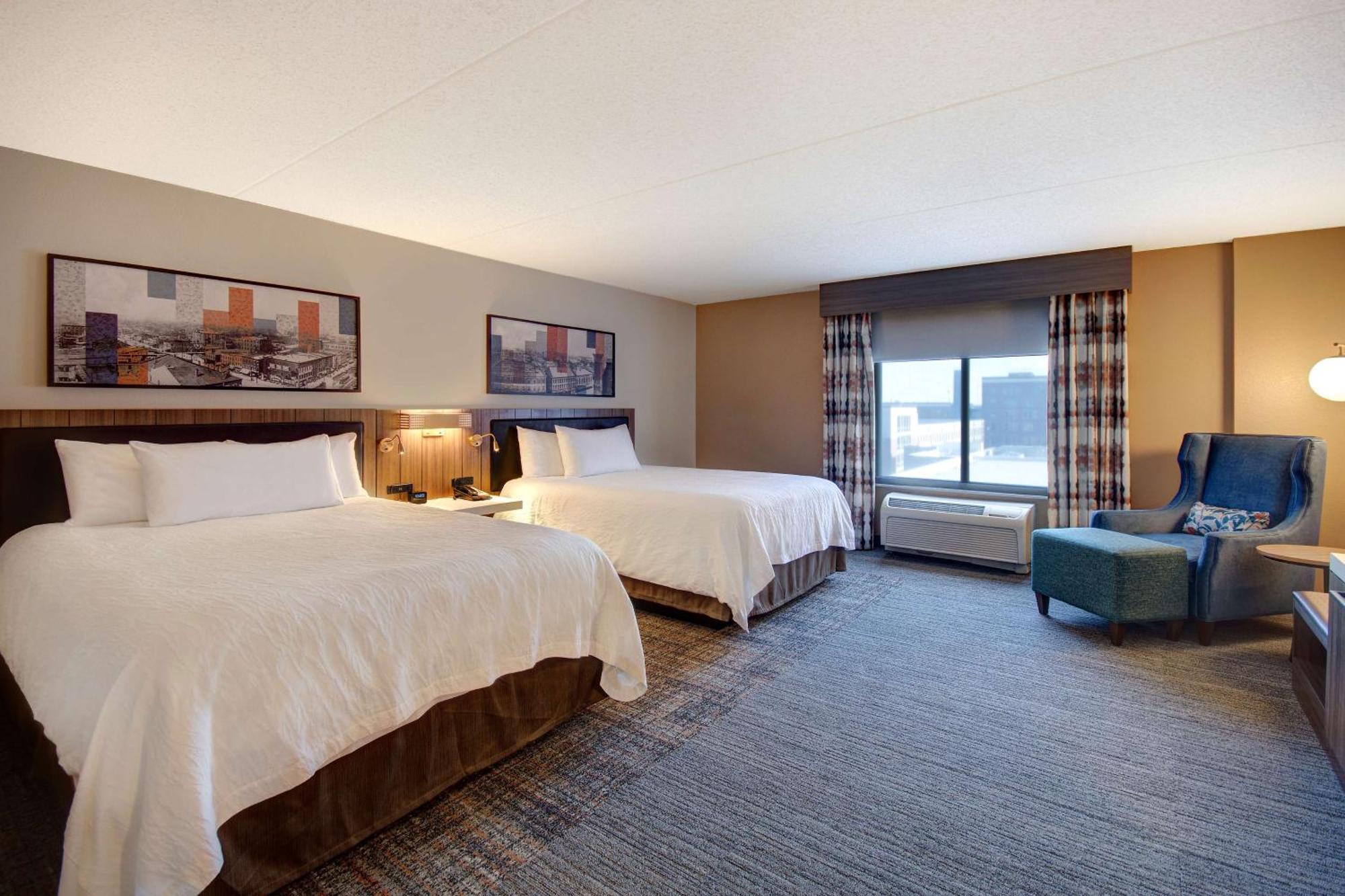 Hilton Garden Inn Terre Haute Exteriör bild