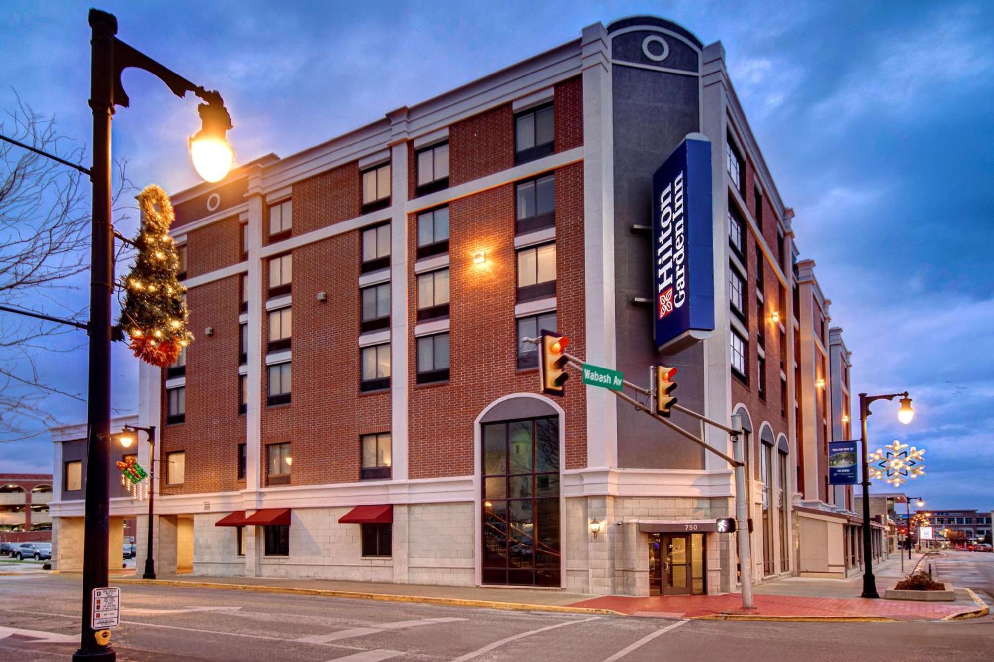 Hilton Garden Inn Terre Haute Exteriör bild